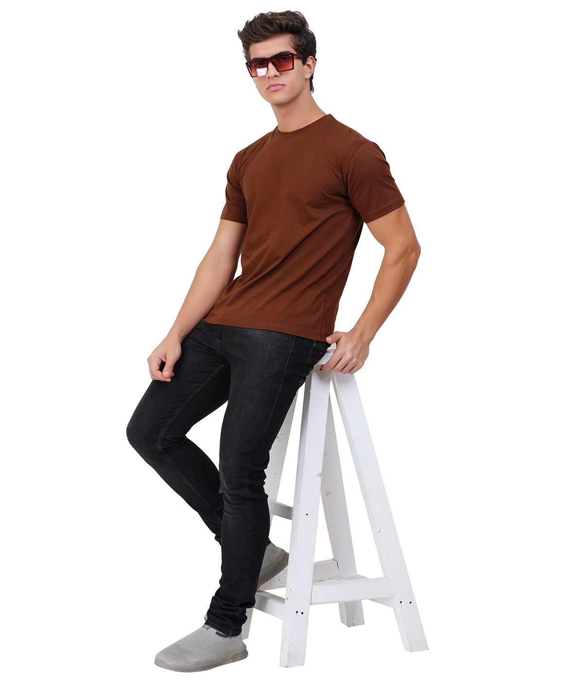Brown Round Neck T-Shirt – 100% Cotton | Men's Casual Wear